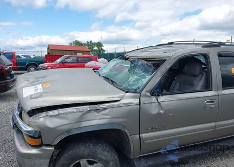 2002 Chevrolet Tahoe Lt z USA, uszkodzony, nr VIN 1GNEK13Z02J166605